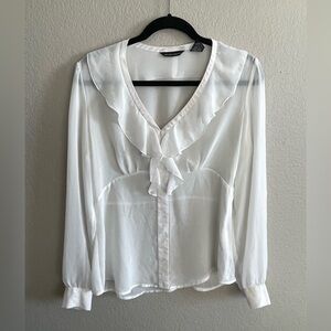Chic White Ruffled Blouse